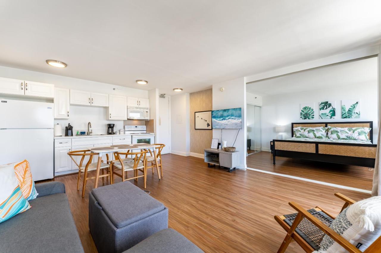 Waikiki Banyan W-Ocean Views With Free Parking! Daire Honolulu Dış mekan fotoğraf